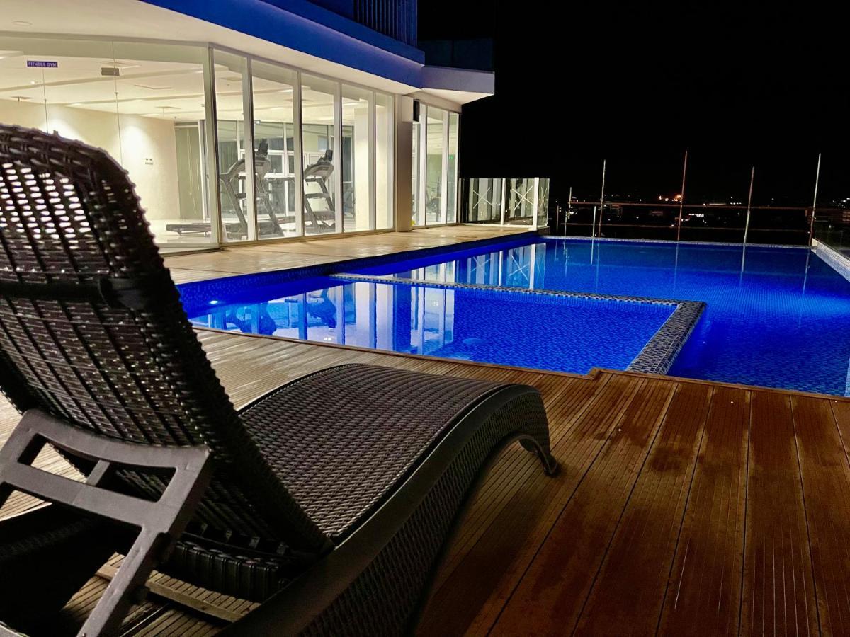 Inspiria Aparthotel Davao City Eksteriør bilde