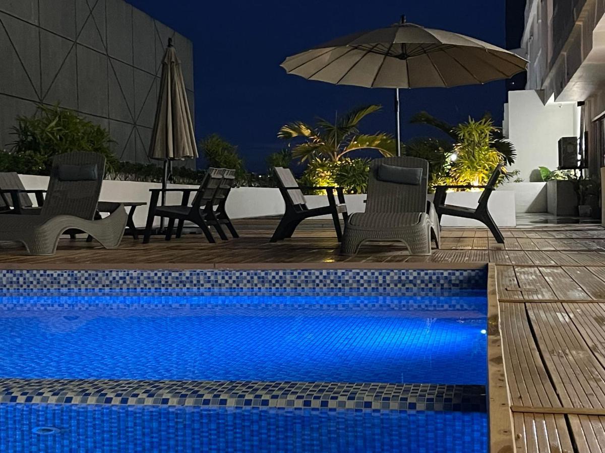 Inspiria Aparthotel Davao City Eksteriør bilde